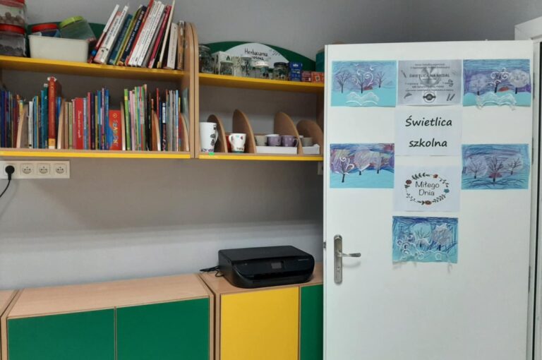 b648ce1e-9424-43c2-ba74-31c5a5a42745